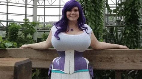 big sexy boob|Big Tits GIF: 60+ Hottest Big Boobs Gifs on the Internet